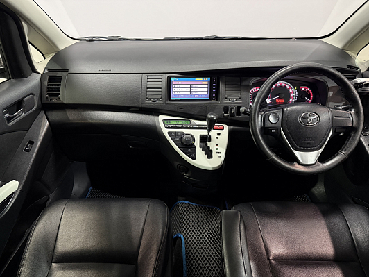 Toyota ISis, 2012 года, пробег 221686 км