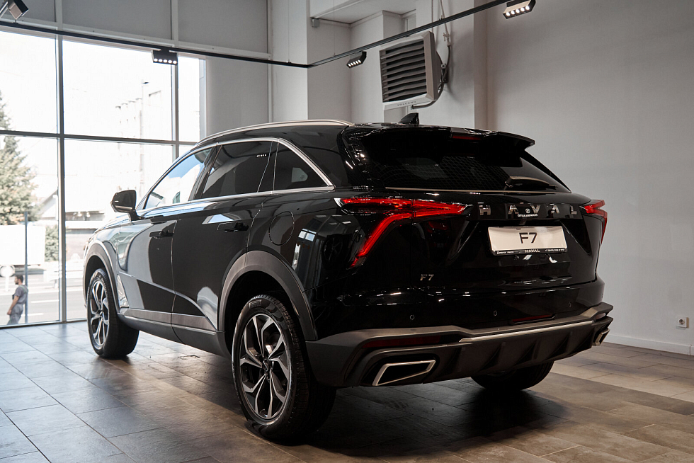 Haval F7 Премиум (2026), черный