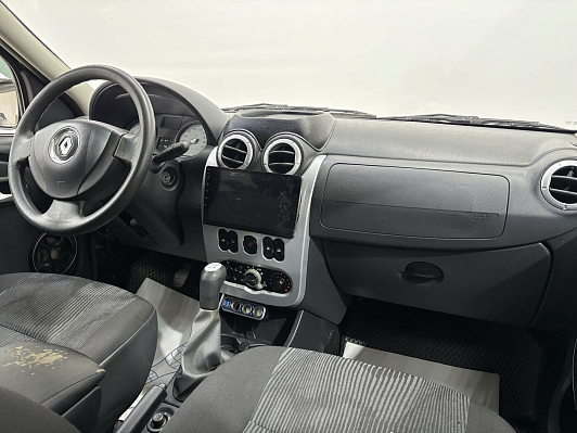 Renault Logan, 2011 года, пробег 181937 км