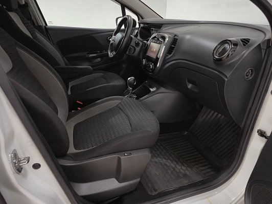 Renault Kaptur Style, 2017 года, пробег 104623 км