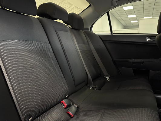 Mitsubishi Lancer, 2011 года, пробег 132603 км