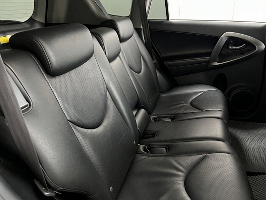 Toyota RAV4, 2009 года, пробег 339000 км
