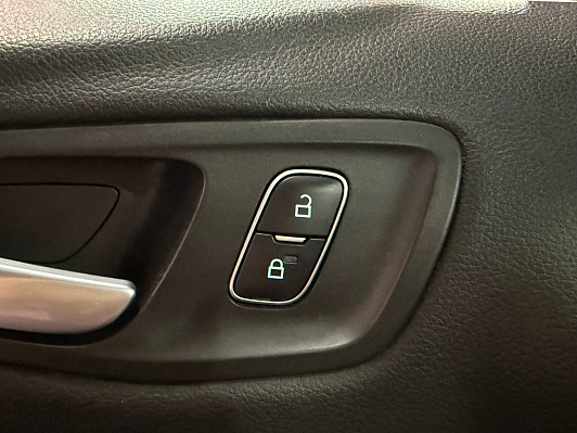 Ford Kuga, 2016 года, пробег 101400 км