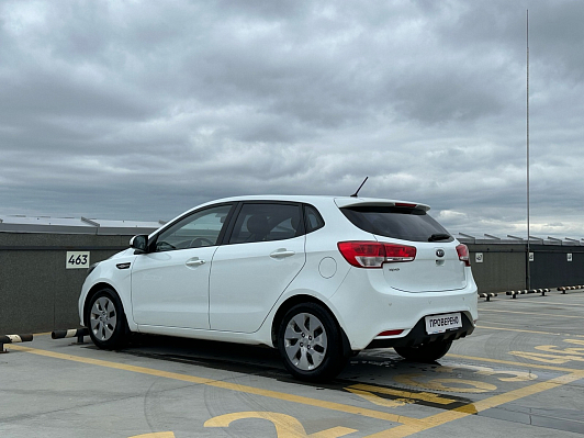 Kia Rio Luxe, 2016 года, пробег 150661 км