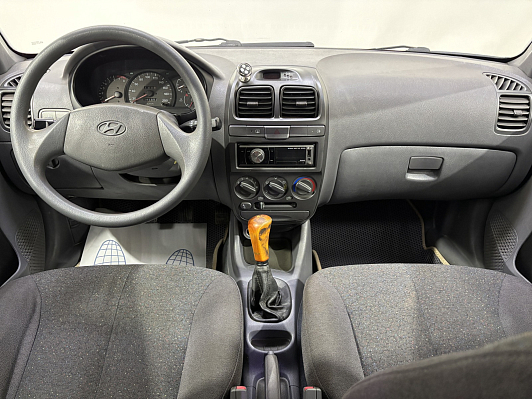 Hyundai Accent, 2005 года, пробег 345044 км
