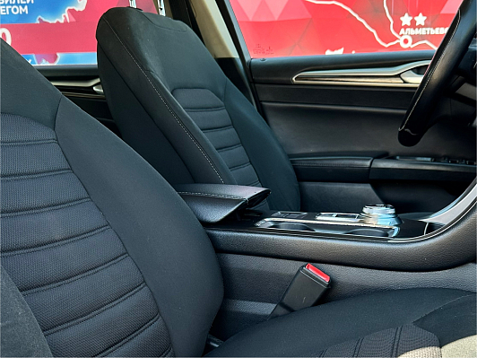 Ford Fusion (North America), 2017 года, пробег 157000 км