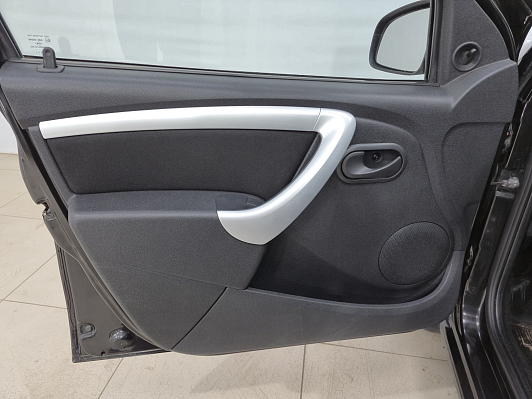 Renault Sandero Специальная серия, 2013 года, пробег 177034 км