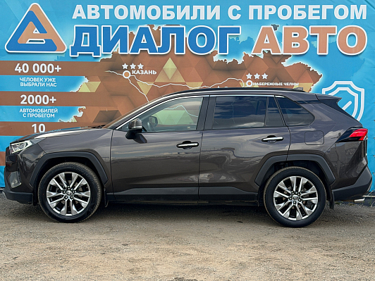 Toyota RAV4 Престиж Safety, 2021 года, пробег 102000 км