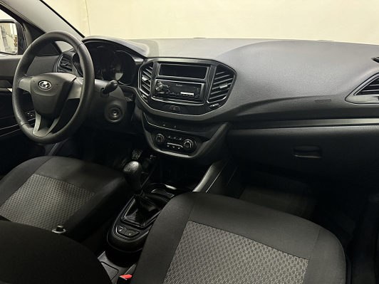 Lada (ВАЗ) Vesta 50 Anniversary, 2017 года, пробег 98363 км