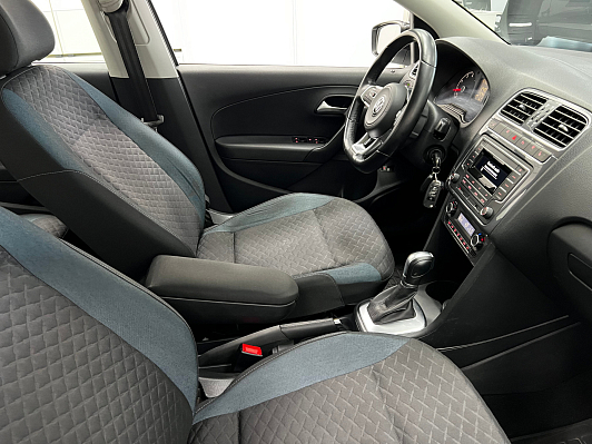 Volkswagen Polo SELECT, 2020 года, пробег 153000 км