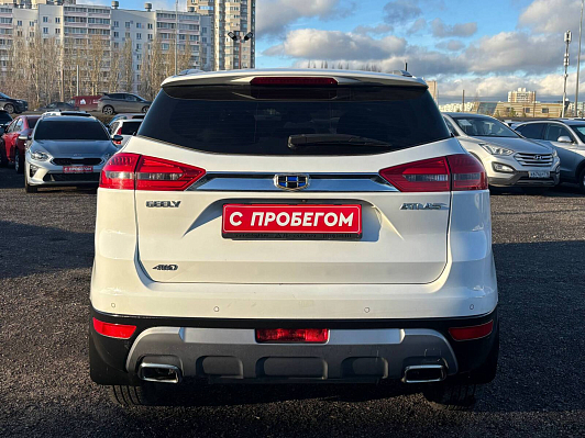 Geely Atlas Luxury, 2021 года, пробег 136765 км