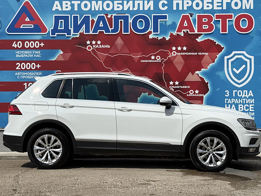 Volkswagen Tiguan Highline, 2018 года, пробег 130094 км