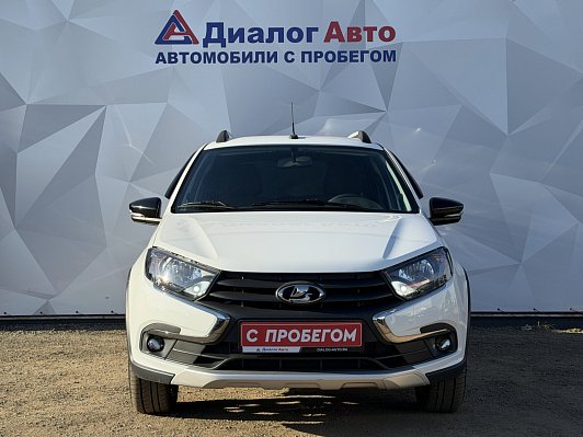 Mitsubishi Outlander Intense, 2014 года, пробег 117700 км