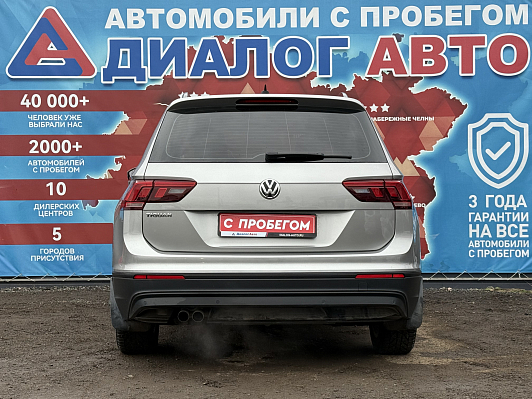 Volkswagen Tiguan Comfortline, 2019 года, пробег 117500 км