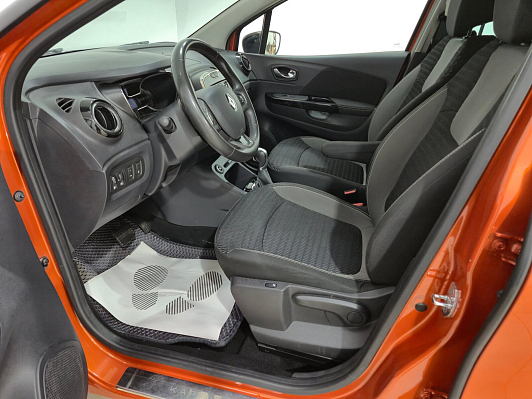 Renault Kaptur, 2018 года, пробег 129078 км