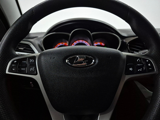 Lada (ВАЗ) Vesta Luxe Prestige (2017-2019), 2019 года, пробег 84533 км