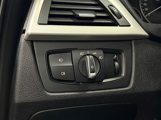 BMW 3 серии 316i SE, 2014 года, пробег 130000 км