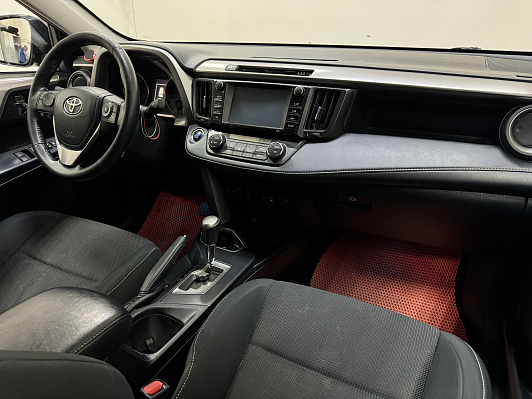 Toyota RAV4 Престиж Safety, 2018 года, пробег 164635 км