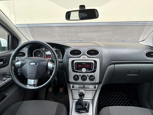 Ford Focus Ghia, 2010 года, пробег 371321 км