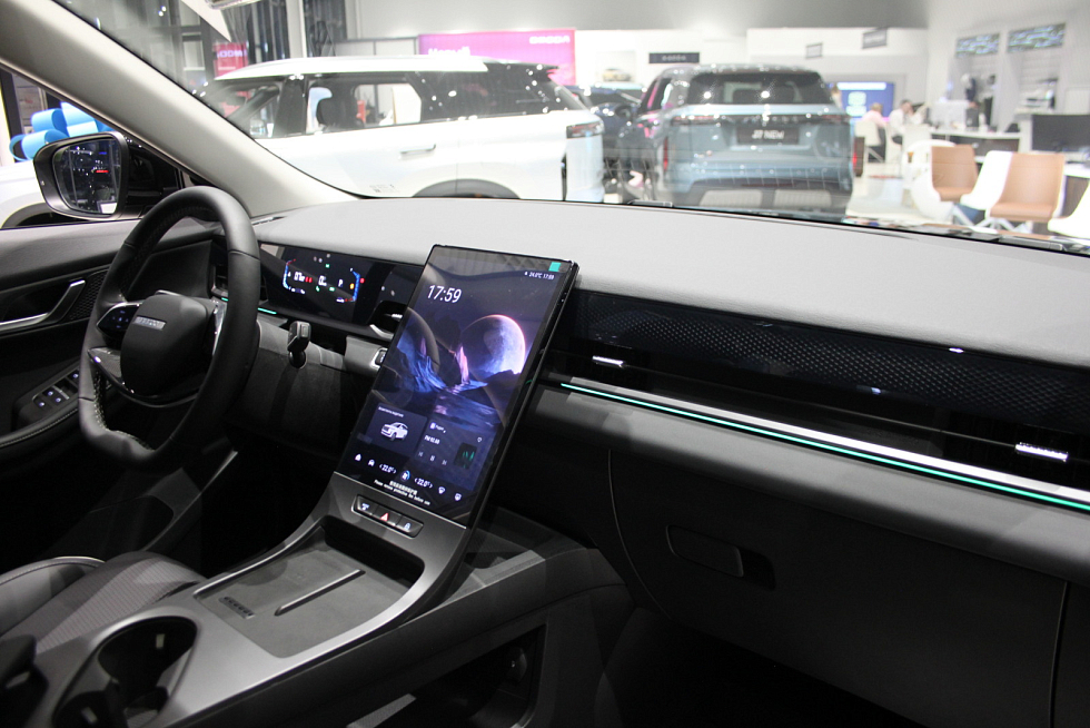 Jaecoo J6 Комфорт, черный