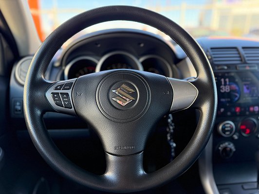 Suzuki Grand Vitara JLX-A, 2011 года, пробег 154660 км