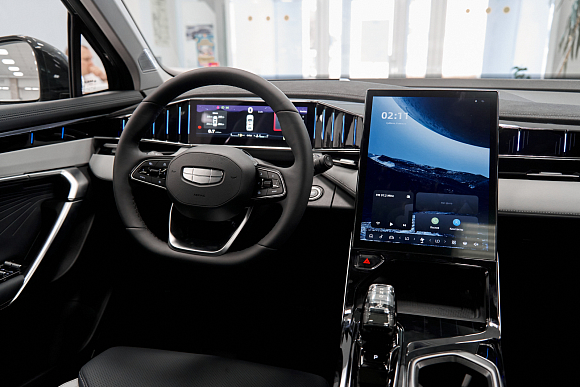 Geely Atlas Flagship, зеленый