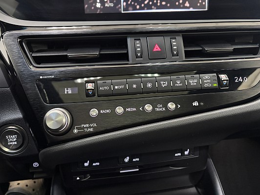 Lexus ES Luxury, 2022 года, пробег 40184 км