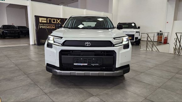 Toyota RAV4 Luxury, 2026 года, пробег 904 км