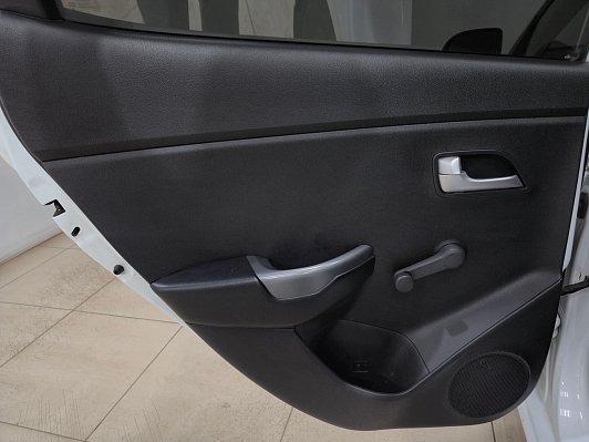 Kia Rio Prestige, 2016 года, пробег 277699 км