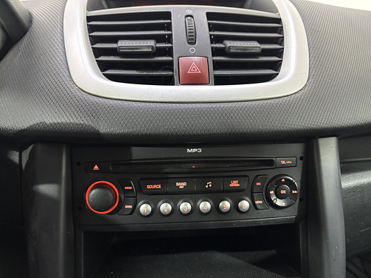 Peugeot 207 Trendy, 2008 года, пробег 138000 км