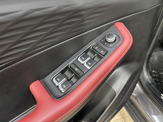 Geely Coolray Luxury, 2023 года, пробег 40426 км