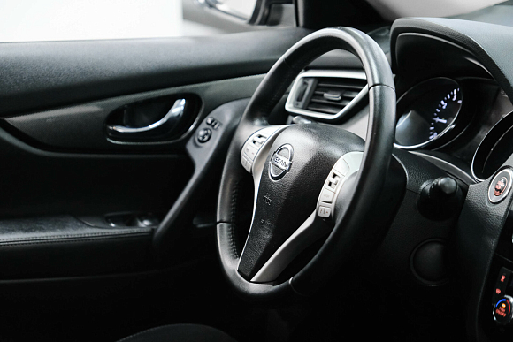 Nissan X-Trail, 2017 года, пробег 107000 км