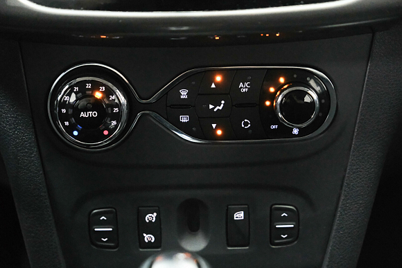 Renault Sandero Privilege, 2017 года, пробег 121000 км