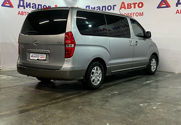 Hyundai H-1 Comfort, 2013 года, пробег 302936 км