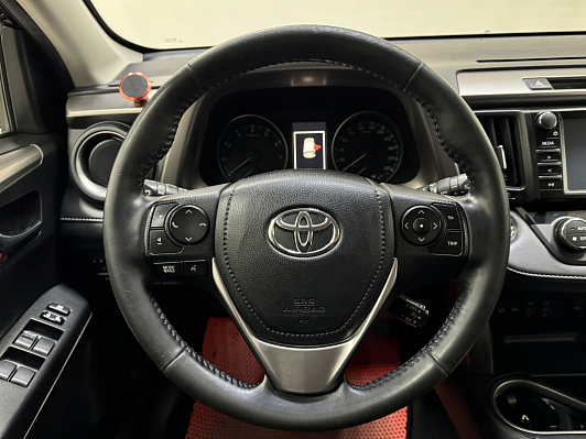 Toyota RAV4 Престиж Safety, 2018 года, пробег 164635 км