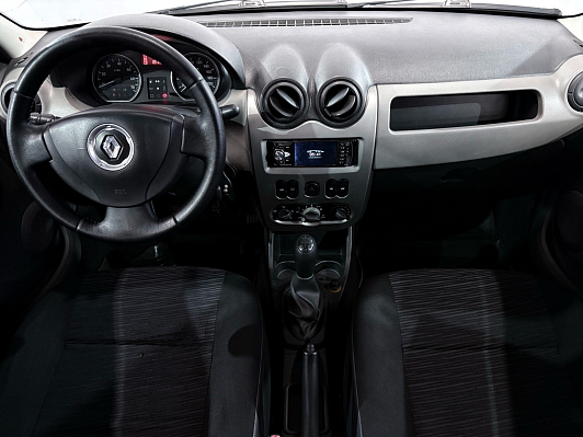 Renault Logan, 2011 года, пробег 220000 км