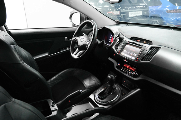 Kia Sportage Premium, 2012 года, пробег 290452 км
