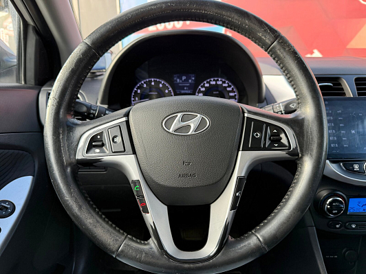 Hyundai Solaris Family, 2011 года, пробег 190000 км