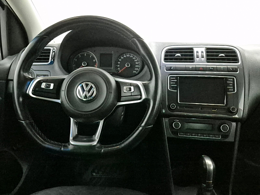 Volkswagen Polo Comfortline, 2019 года, пробег 93211 км