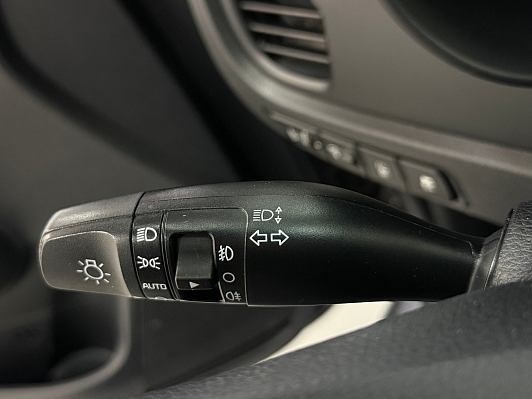 Kia Rio Лига Европы, 2018 года, пробег 157107 км