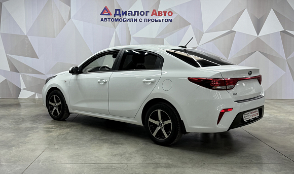 Kia Rio Luxe RED Line, 2019 года, пробег 121112 км