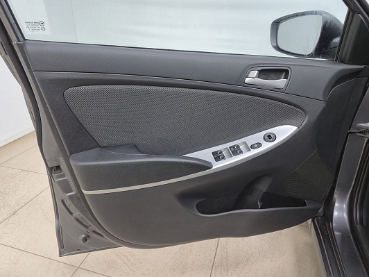 Hyundai Solaris Active, 2013 года, пробег 178301 км