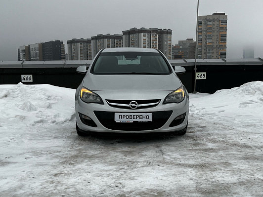 Opel Astra, 2014 года, пробег 200998 км