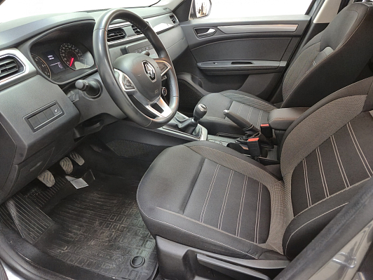 Renault Arkana Drive, 2021 года, пробег 32030 км