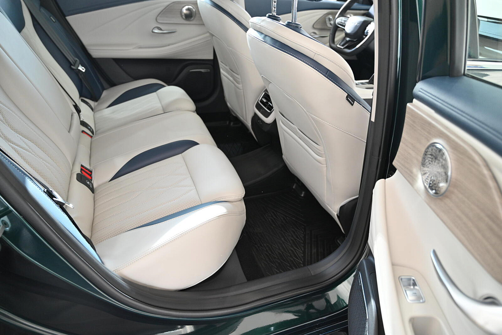 Chery Arrizo 8 Ultra, зеленый