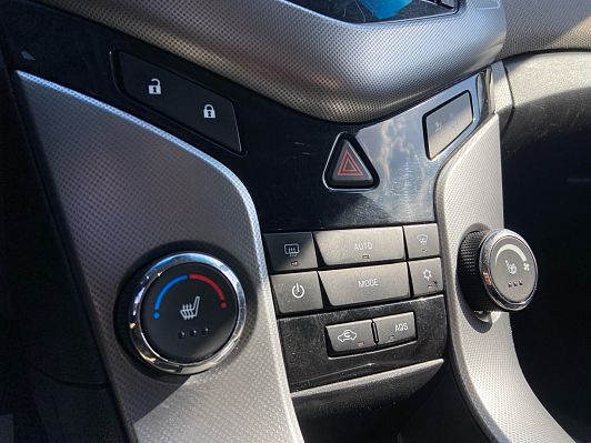 Chevrolet Cruze LS, 2012 года, пробег 199541 км