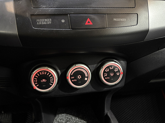 Mitsubishi Outlander Invite, 2008 года, пробег 230477 км