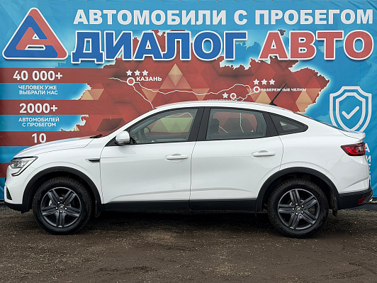 Renault Arkana Style, 2021 года, пробег 117385 км