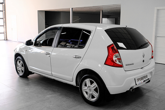 Renault Sandero Expression, 2010 года, пробег 170000 км