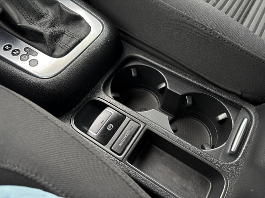 Volkswagen Tiguan Track&Field, 2010 года, пробег 235583 км